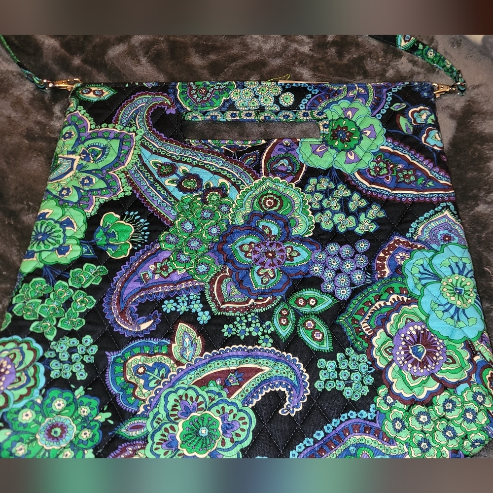 NWT Vera Bradley Holiday Tote bag purse Rhapsody in Blue retired New stock
